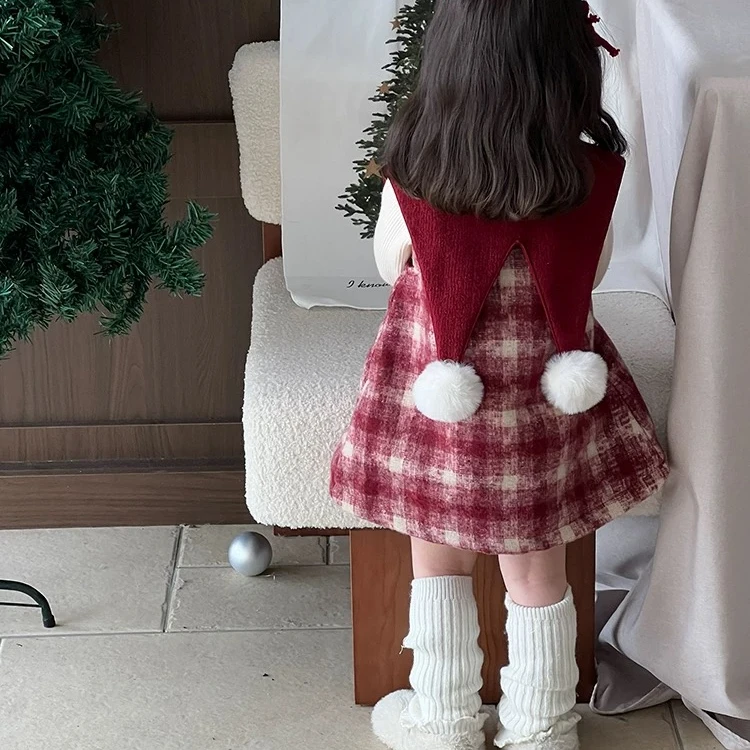 定制款2025女宝宝小香风公主裙加绒周岁拜年礼服红格子时尚背心裙
