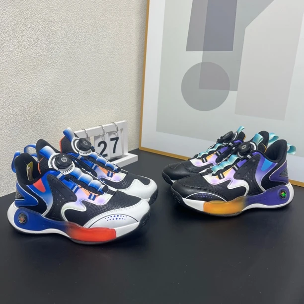 【37-42】秋冬季防滑儿童运动鞋 皮面2387