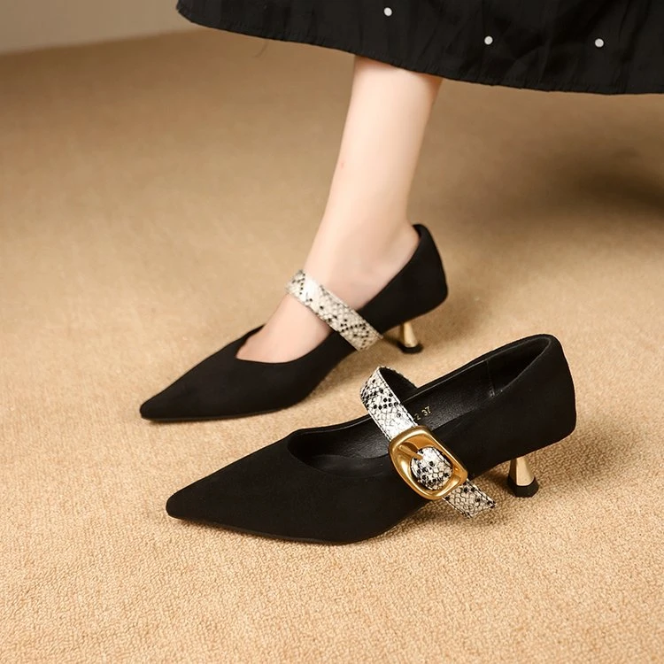 法式复古中跟单鞋女2024秋季新款尖头浅口小皮鞋一字带细跟高跟鞋