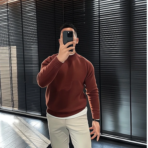 男士毛衣秋冬新款高级感圆领长袖百搭时尚潮流轻奢针织衫打底加厚