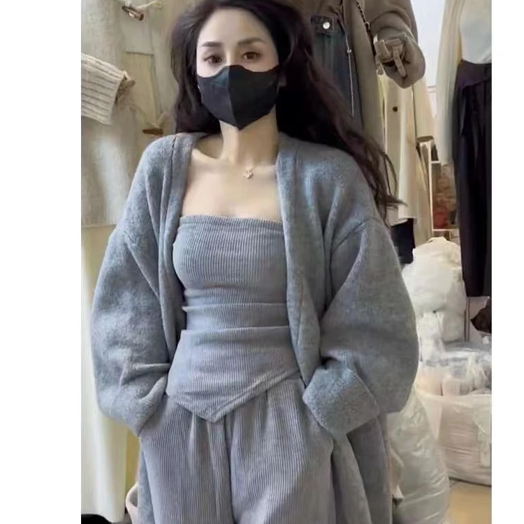 丽丽家女装尾货杂款，扣号直播间，下单备注编码，无编码随机发