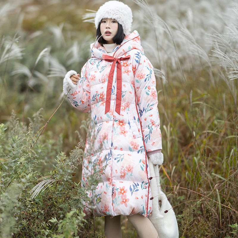 现货993【粉蕊妆匀】冬印花保暖羽绒服中长款女连帽白鸭绒时尚外套
