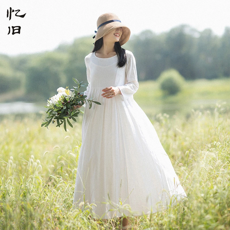 忆旧文艺亚麻连衣裙女长袖2025新款气质白色长裙圆领收腰显瘦裙子