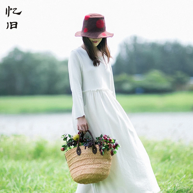 忆旧秋装针织长裙2023年新款气质白色连衣裙女早秋打底裙长袖裙子