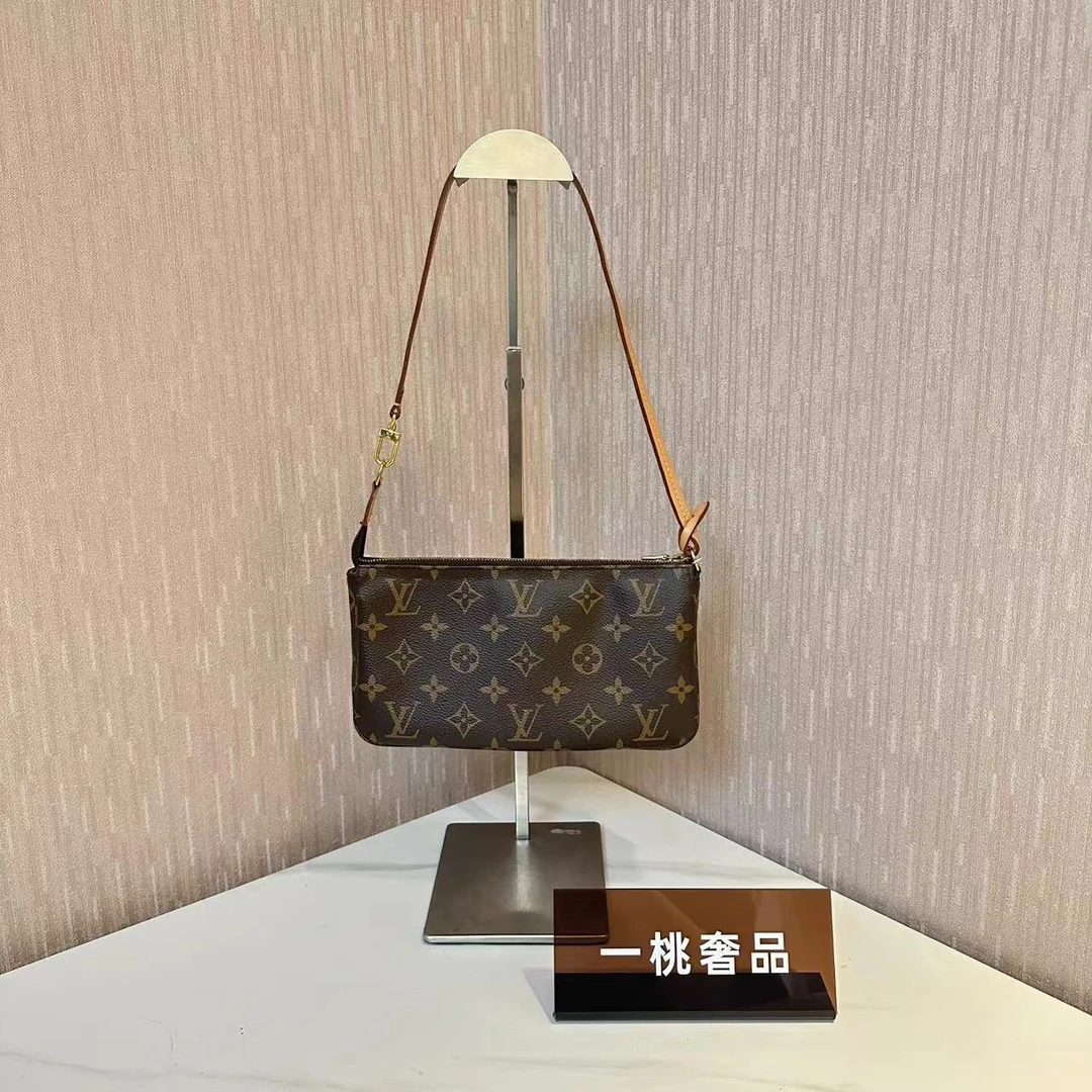 95新 LV 一桃/实际98新/LV 大麻将老花单肩