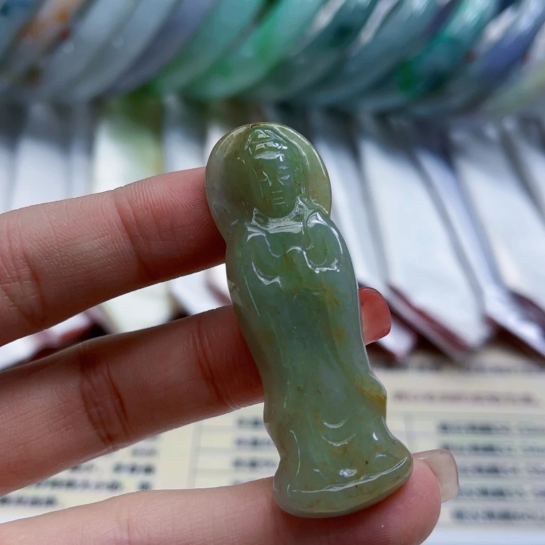 【闪购商品】翡翠手镯未镶嵌瑕