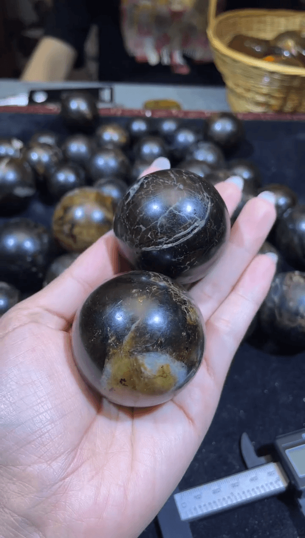 【闪购商品】定制琥珀未镶嵌胡*月1