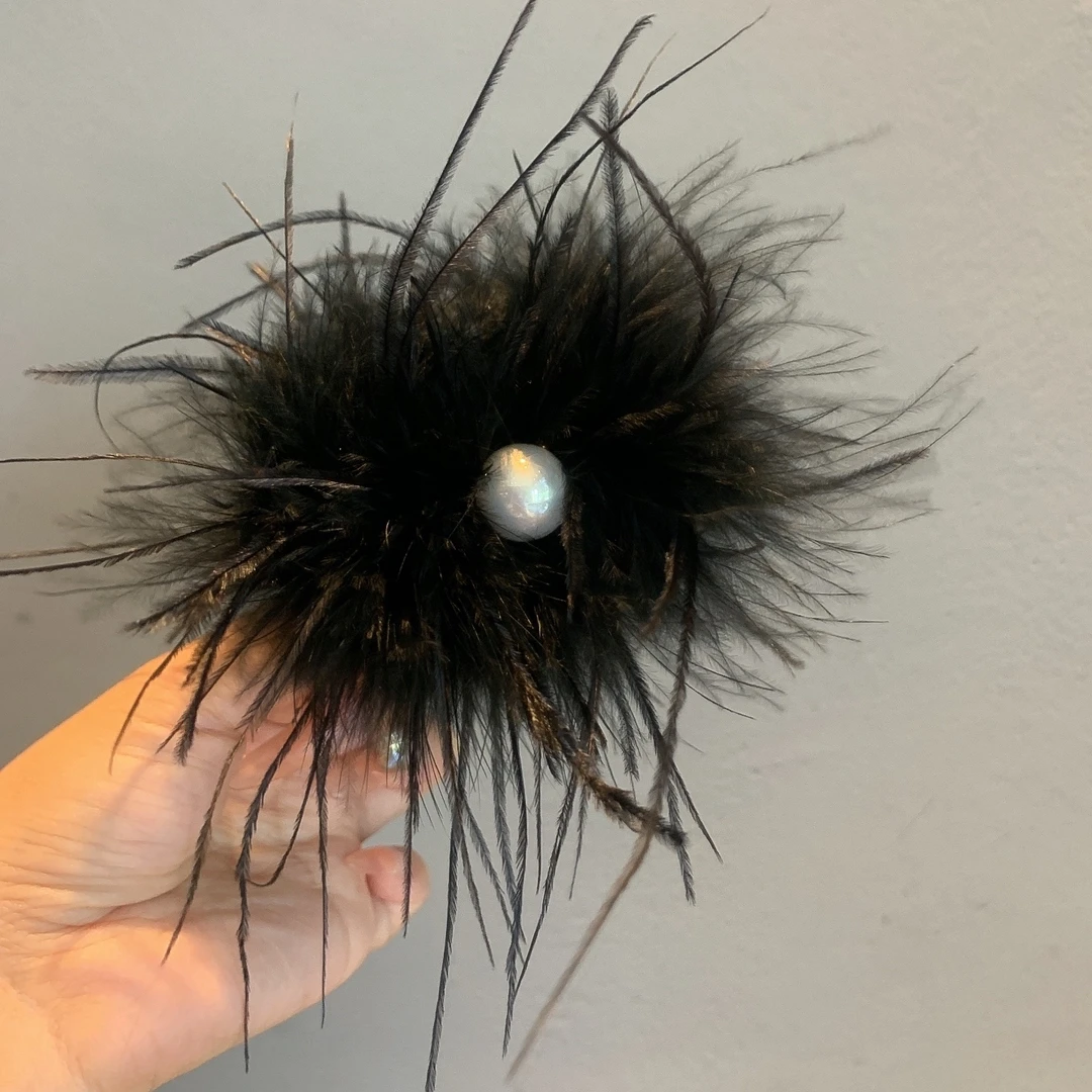 新款毛毛珠珠点缀仙氛围感6公分头饰气质鲨鱼夹简约