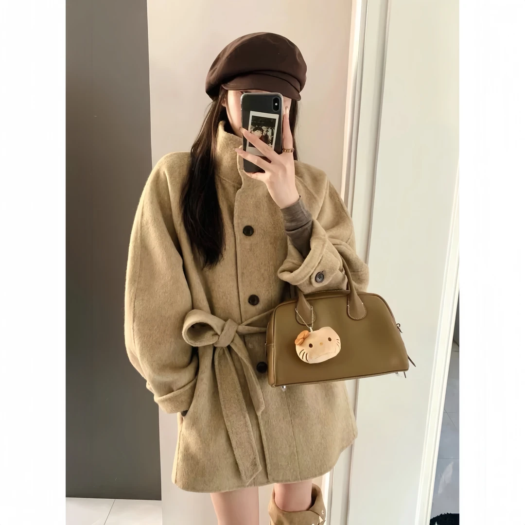 巨美毛呢呢子大衣女秋冬新款复古气质高级感收腰显瘦绑带毛呢外套