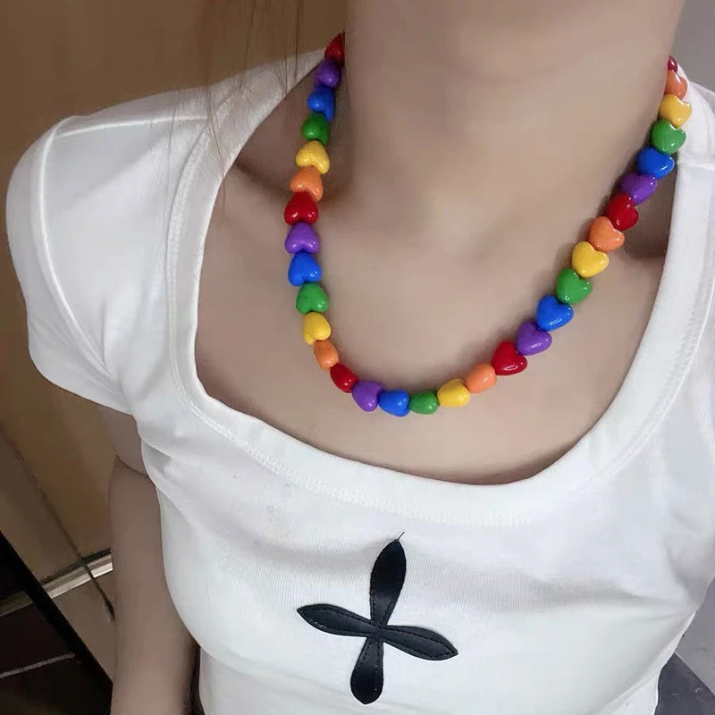 非金属项链 CC同款复古彩色爱心亚克力串珠项链女甜美个性锁骨链