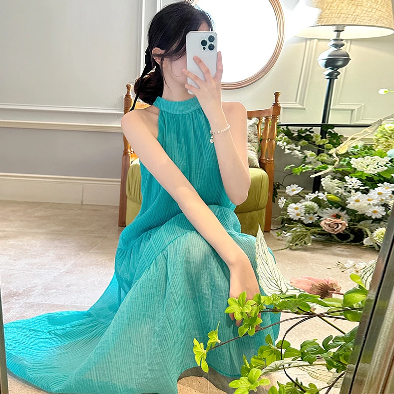 法式复古高级感水墨画挂脖连衣裙夏季宽松显瘦无袖仙女度假长裙子
