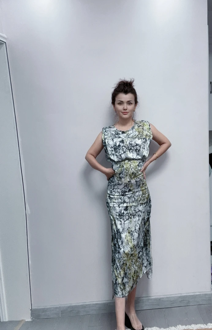 高级感轻奢时尚气质过膝连衣裙2024夏季新款女装洋气收腰显瘦长裙