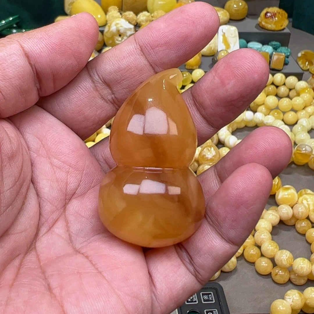 【闪购商品】琥珀裸石未镶嵌29.99克