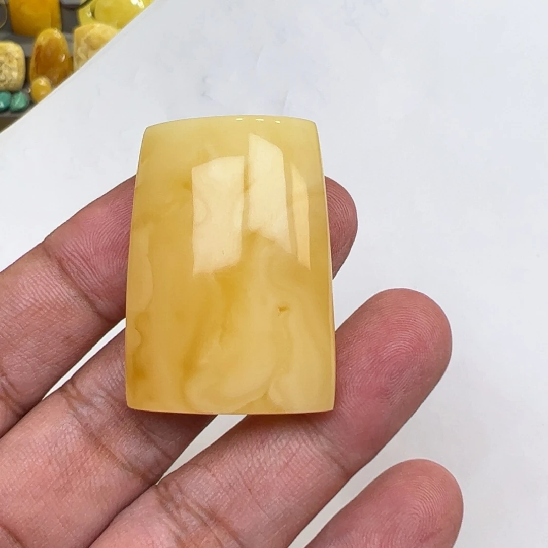 【闪购商品】琥珀裸石未镶嵌11.2克