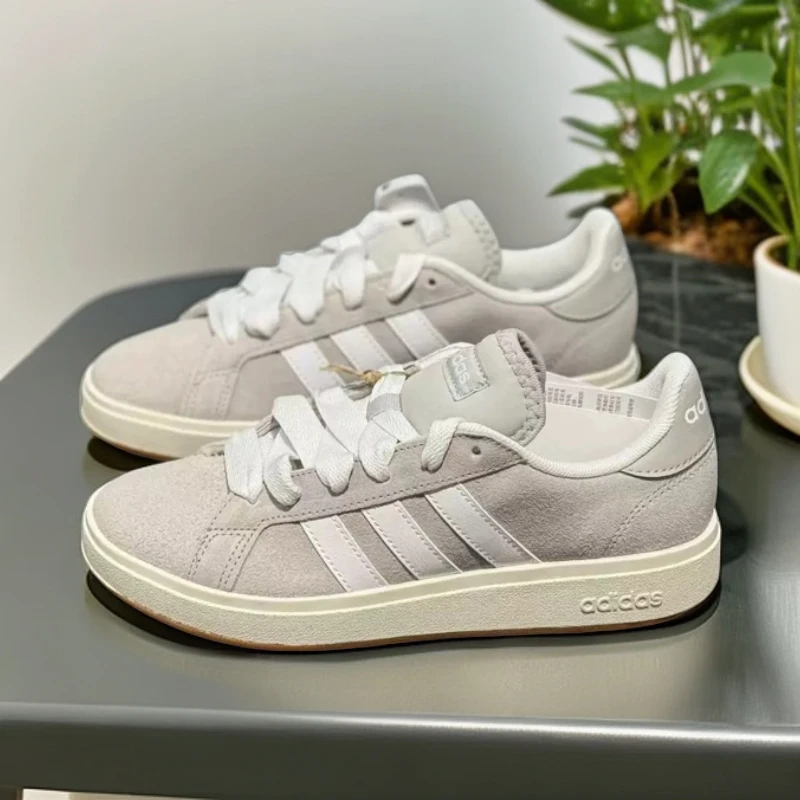 正品Adidas/阿迪达斯男女鞋运动百搭旅游鞋运动休闲面包鞋IH6185