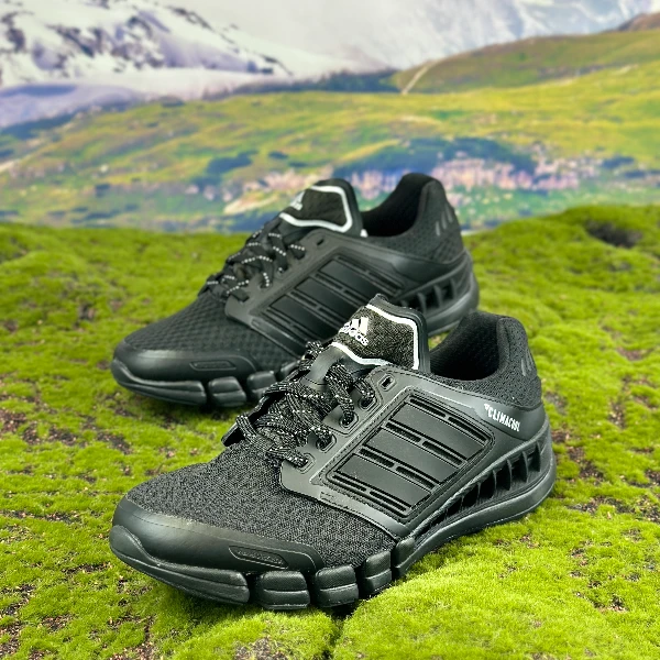 Adidas阿迪达斯~~Revolution男女缓震轻便休闲运动跑步鞋IF1019