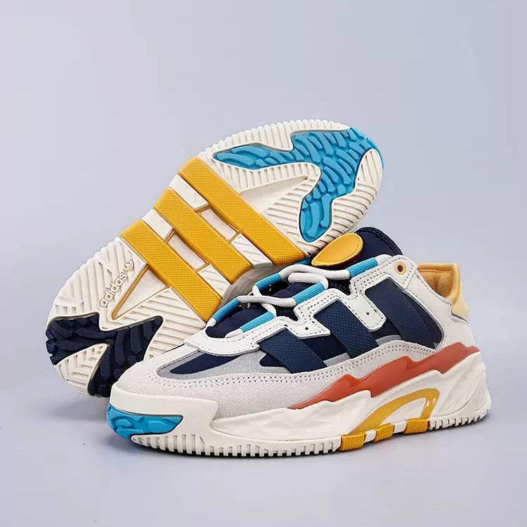 Adidas~~阿迪达斯三叶草男鞋女鞋户外运动休闲鞋 FV4842