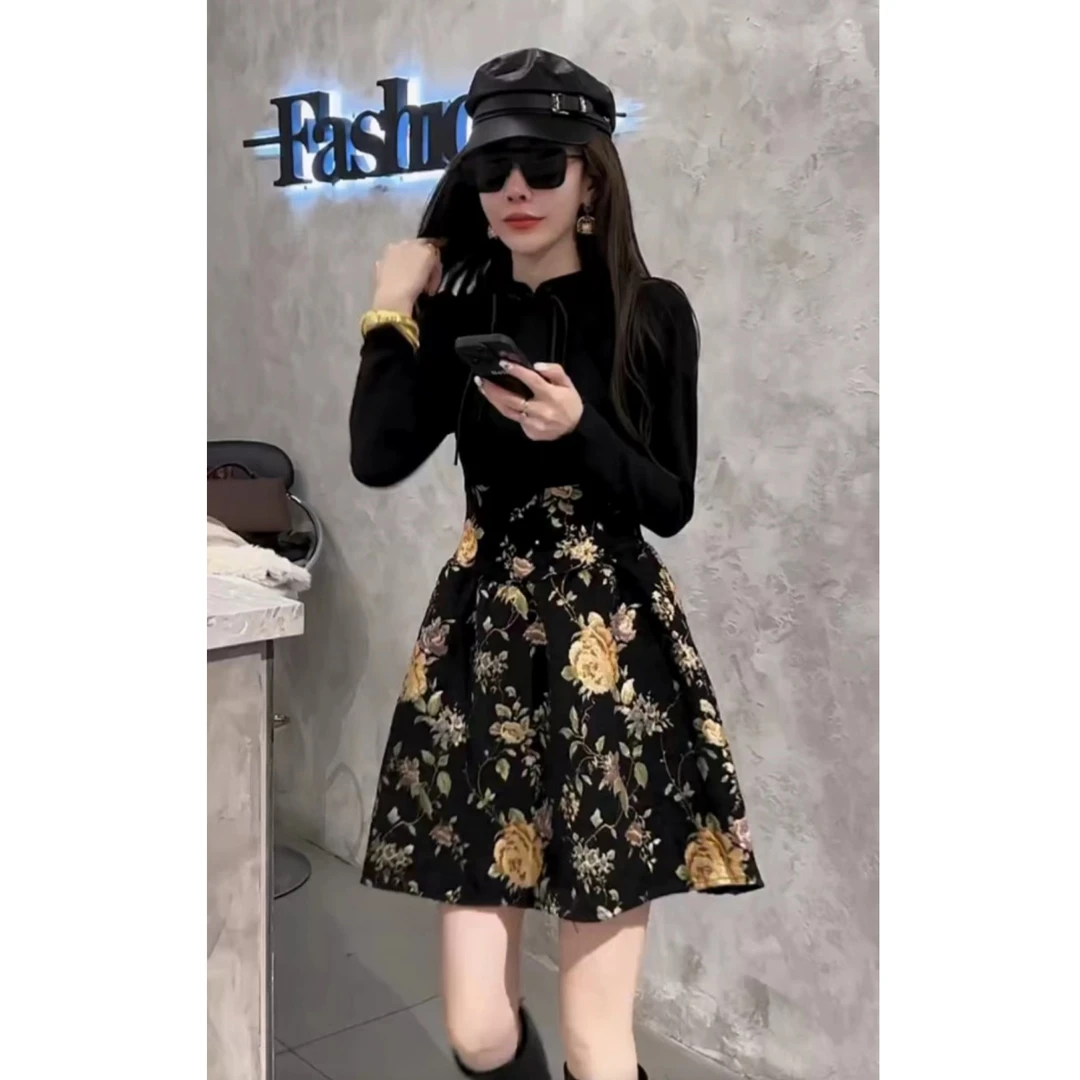 2023冬季新款法式赫本风拼色复古连衣裙秋小众收腰假两件连衣裙