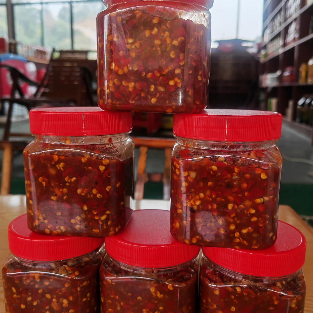 手工制作剁辣椒蒜蓉