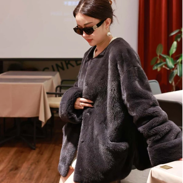 麦舒雅时髦洋气网感气质圆领进口母貂挽袖水貂抗寒进口水貂皮草