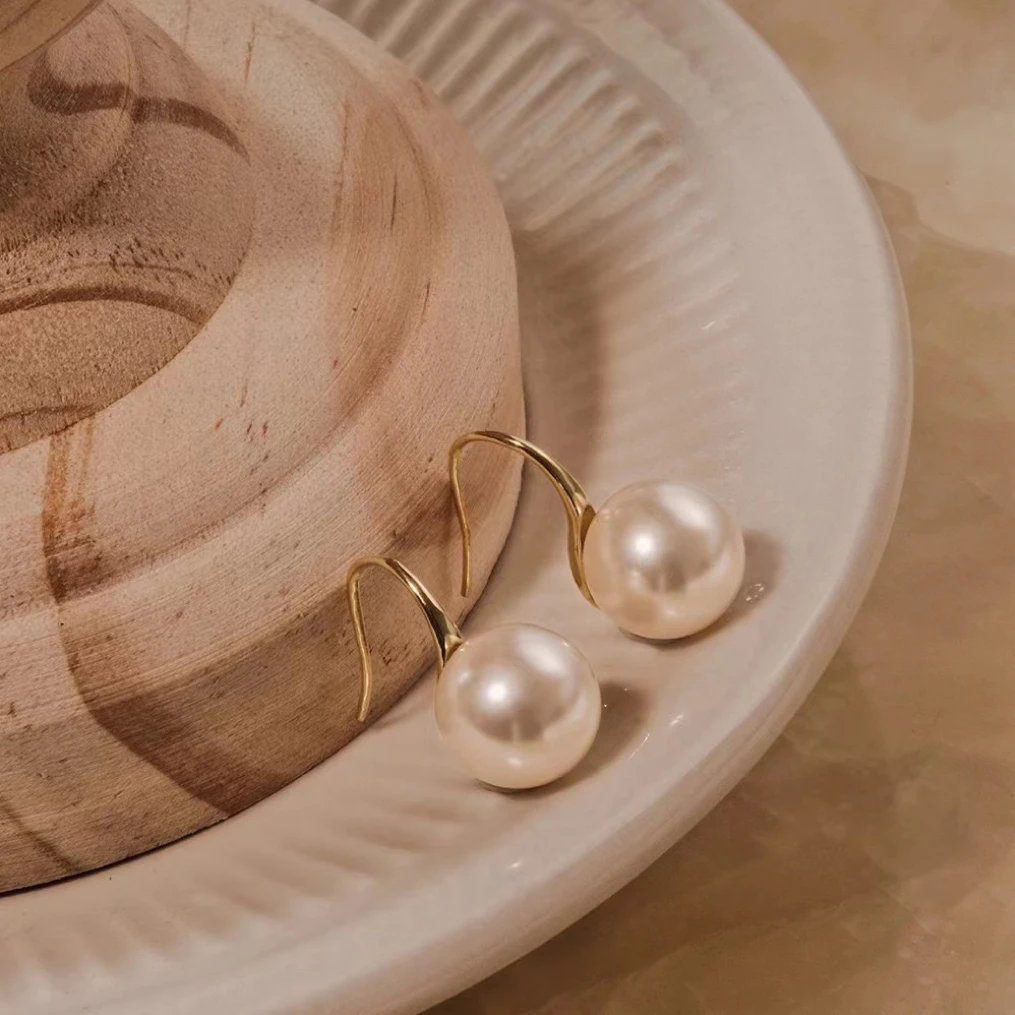 铜合金仿珍珠耳饰 法式小众时尚气质百搭简约款高跟鞋耳钉XE9437