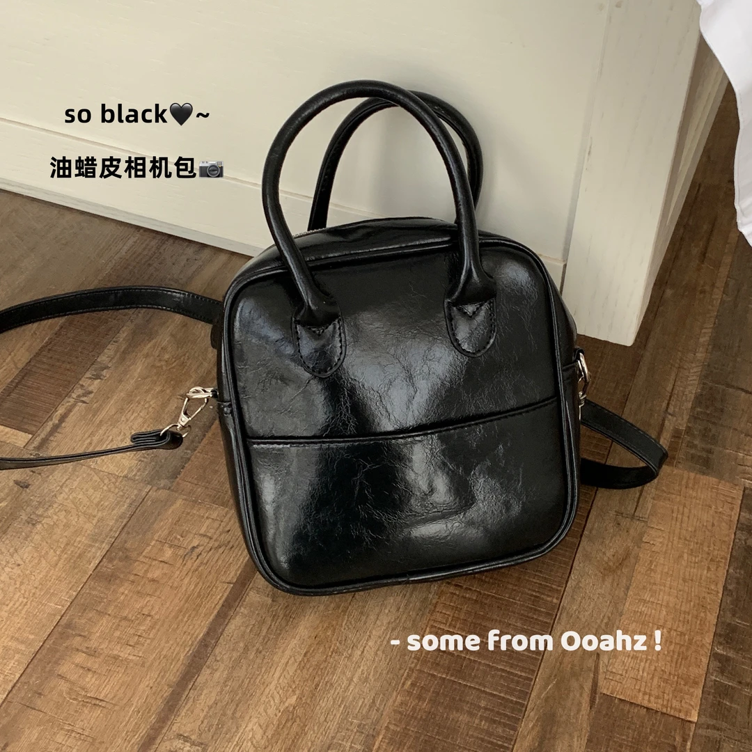 黑皮油油~相机包小黑包端庄气质手提包ins风暗黑系方包斜挎包包女