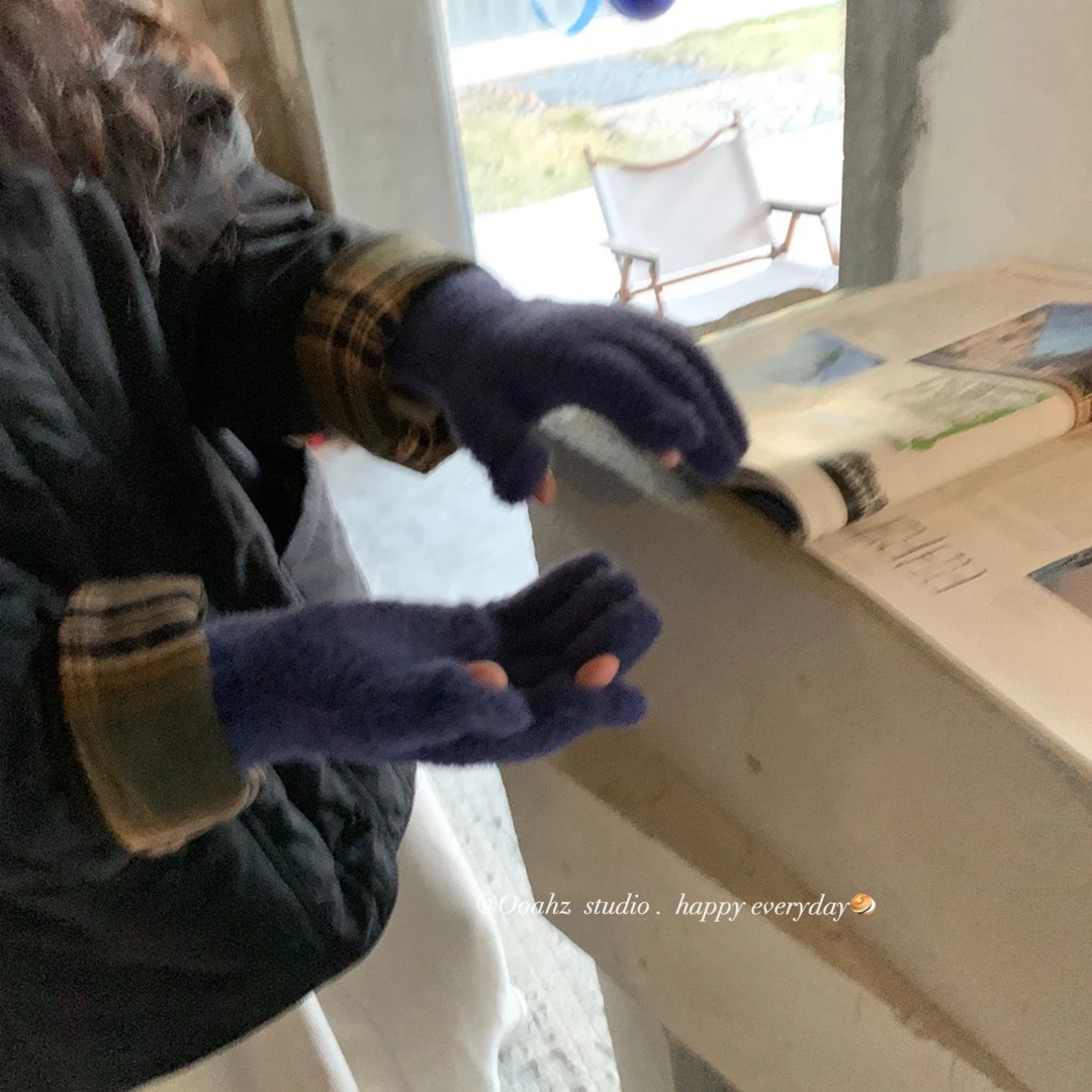 白了兔~毛绒绒可爱冬季仿兔毛手套 加绒保暖触控屏幕分指防寒骑车