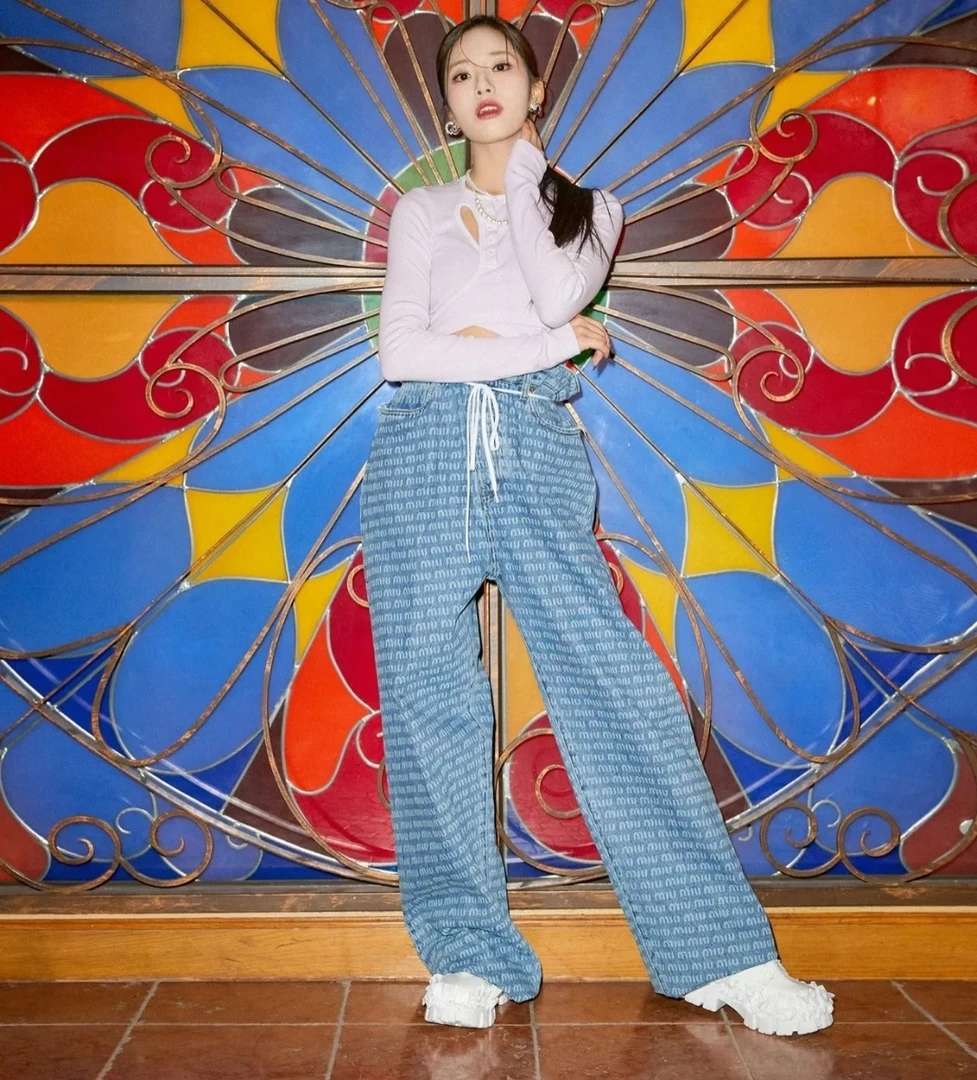 99新 MIU MIU/缪缪  蓝色苞米满印logo牛仔裤 25码