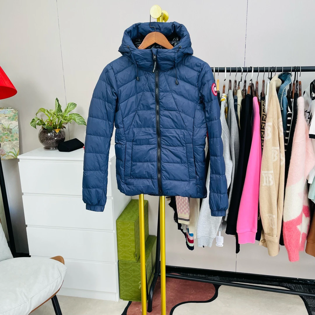 99新 加拿大鹅 Canada goose/24FW 深蓝侧标羽绒服 s码/99新