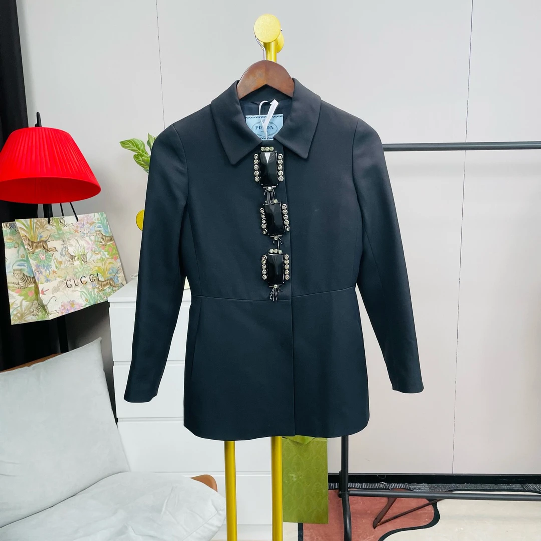 99新 Prada/普拉达 黑色水钻宝石衬衫 36码/99新 无配件