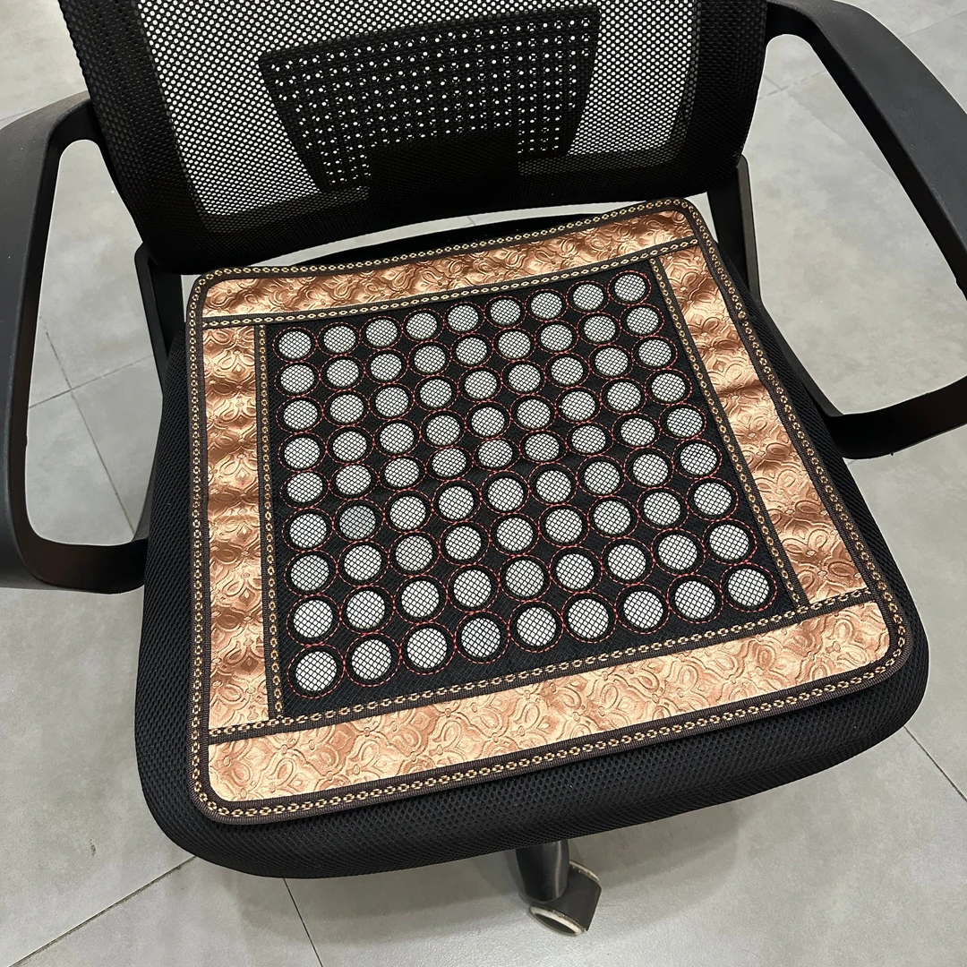 玉石坐垫 天然玉石 岫玉81个玉石片夏季按摩凉垫透气办公椅垫通用