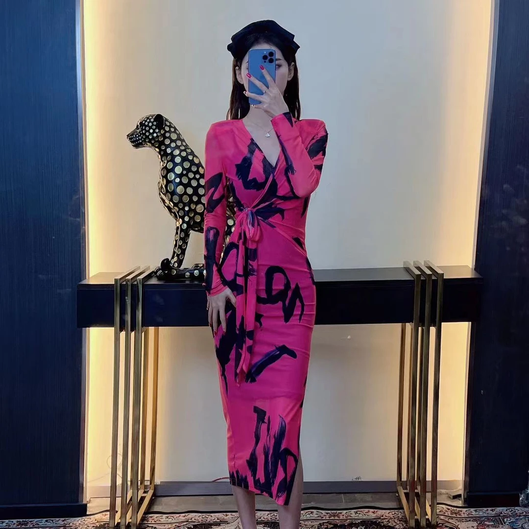 2025春夏款网纱V领绑带长袖葳蕤生香显瘦包身修身百搭开衩连衣裙