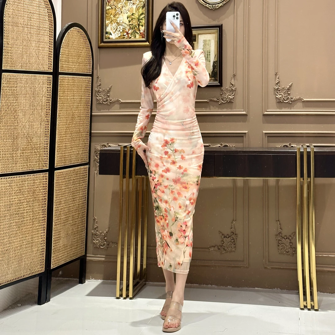 2025春夏款网纱长袖定位花铃兰漫野显瘦修身时尚包身裙长裙