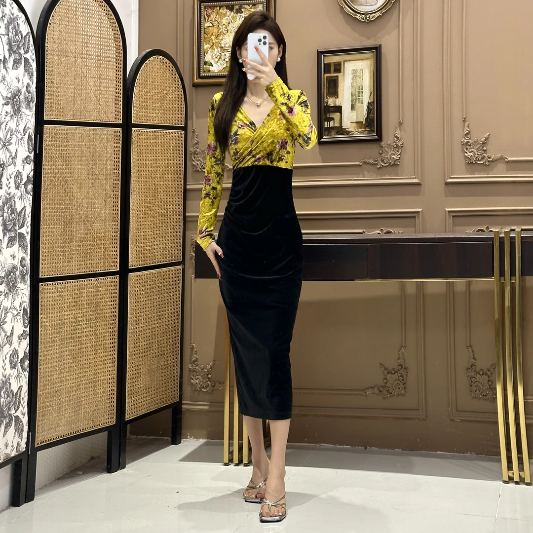 气质女人味轻奢V领长袖丝绒拼接北蔷听风包身时尚百搭长款连衣裙