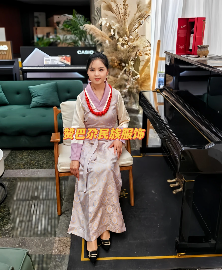 2024年新款女士西藏服时尚高级潮流