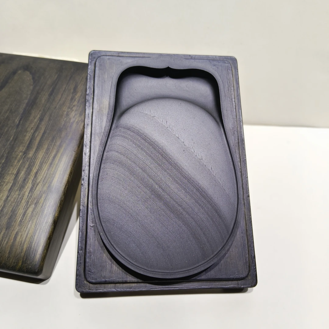 歙砚老坑龙尾石水舷坑算子罗纹蝉形花池砚13.8x8.7x1.4cm