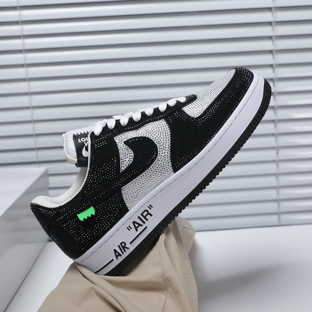 Nike/耐克Air Force 1 空军一号低帮黑白满钻百搭潮鞋【定制球鞋】