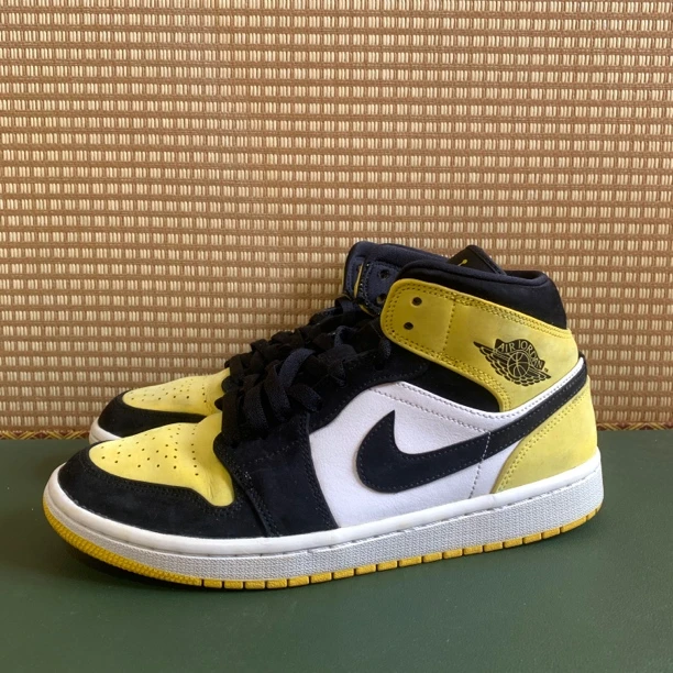 42码 AJ1皮卡丘 市价999 无原盒 95新