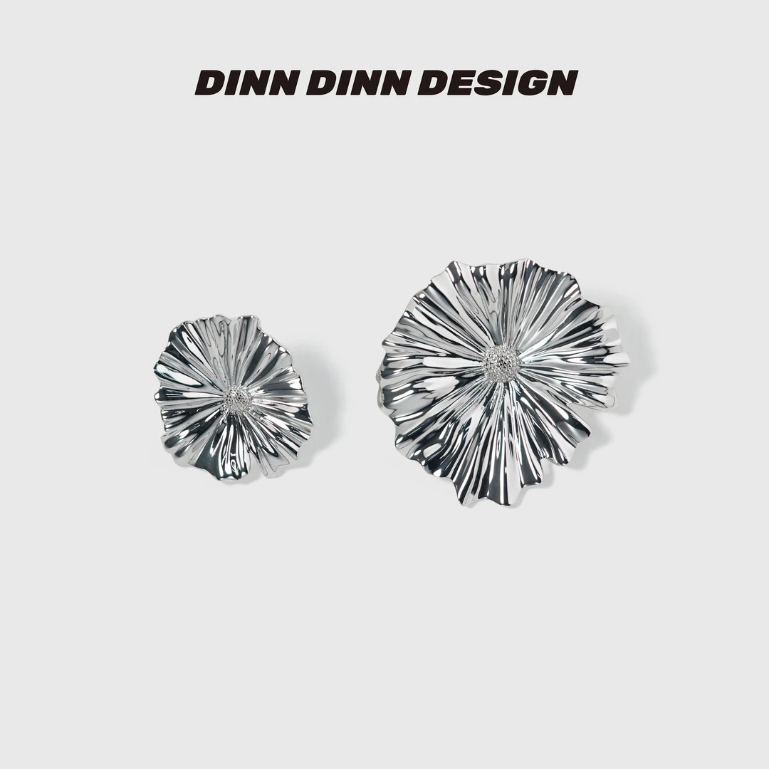 DINN DINN DESIGN 铜合金耳饰 繁华系列不对称花朵耳钉时尚简约