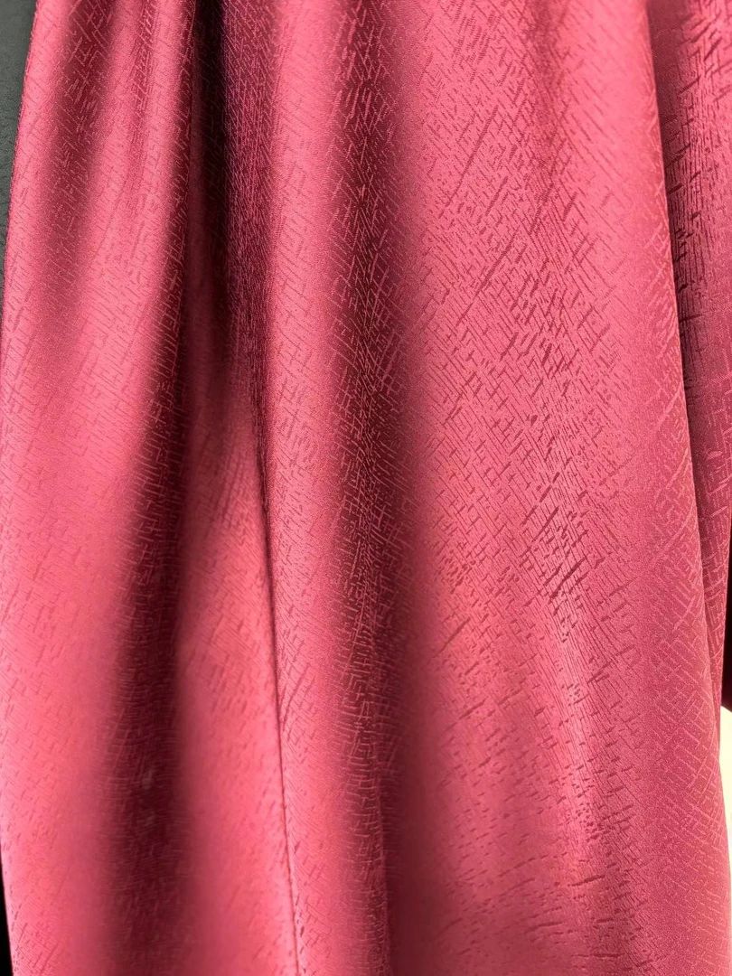 酒红色万字纹提花面料（定制品不支持七天无理由）