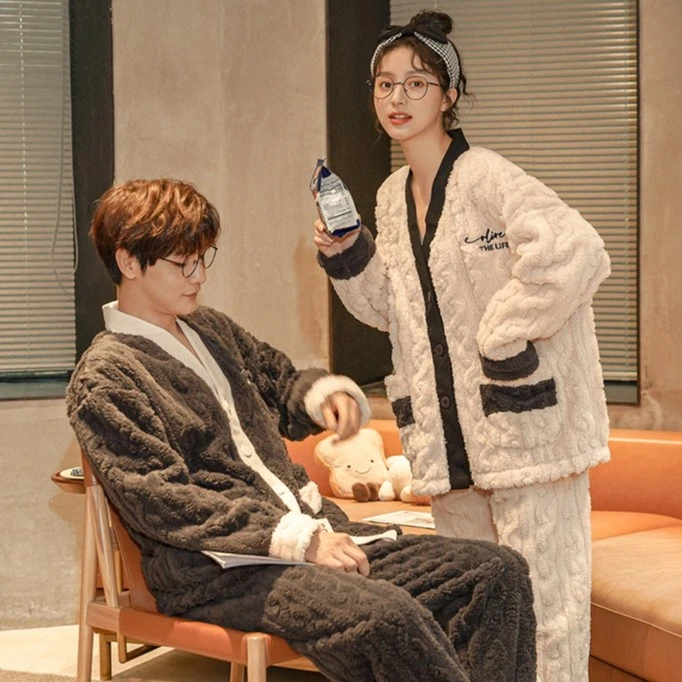 情侣提花字母男女款三色长袖韩版简约大码舒适冬季可外穿保暖套装