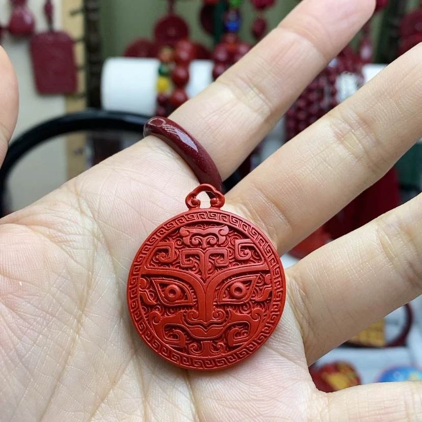 【闪购商品】查罗石红砂双面兽头合金