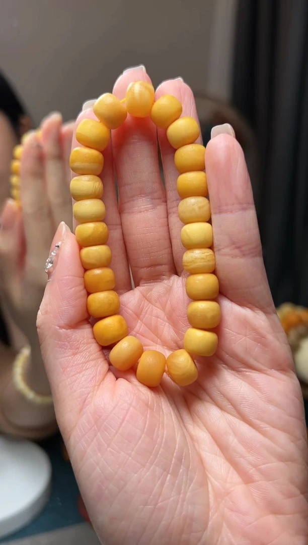 【闪购商品】琥珀手链未镶嵌橘皮老型
