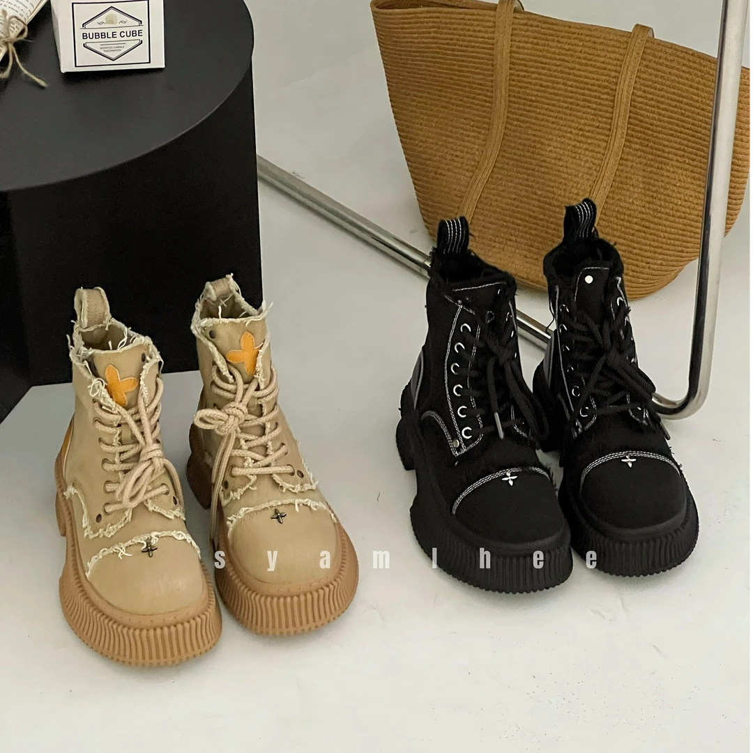 TT家厚底英伦风流苏马丁靴网红十字粗跟废土风黑饼干沙漠短靴