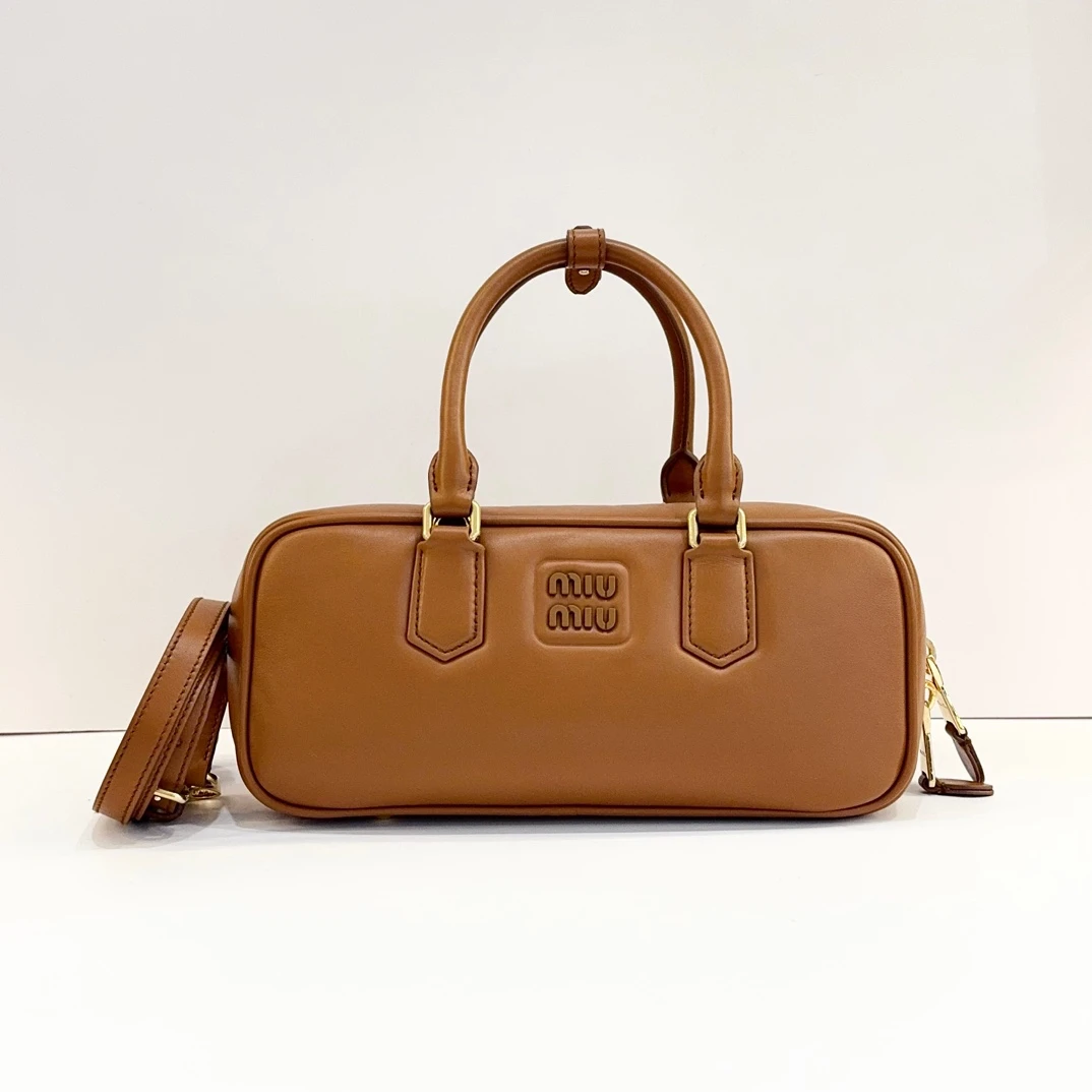 全新未使用 MIU MIU/缪缪 蔚蓝/焦糖色 中号保龄球 斜挎包