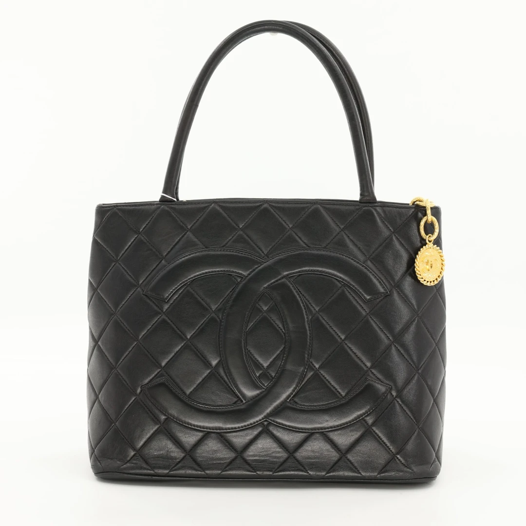 95新 Chanel/香奈儿 希尔顿包/市场价20000/JM230322011