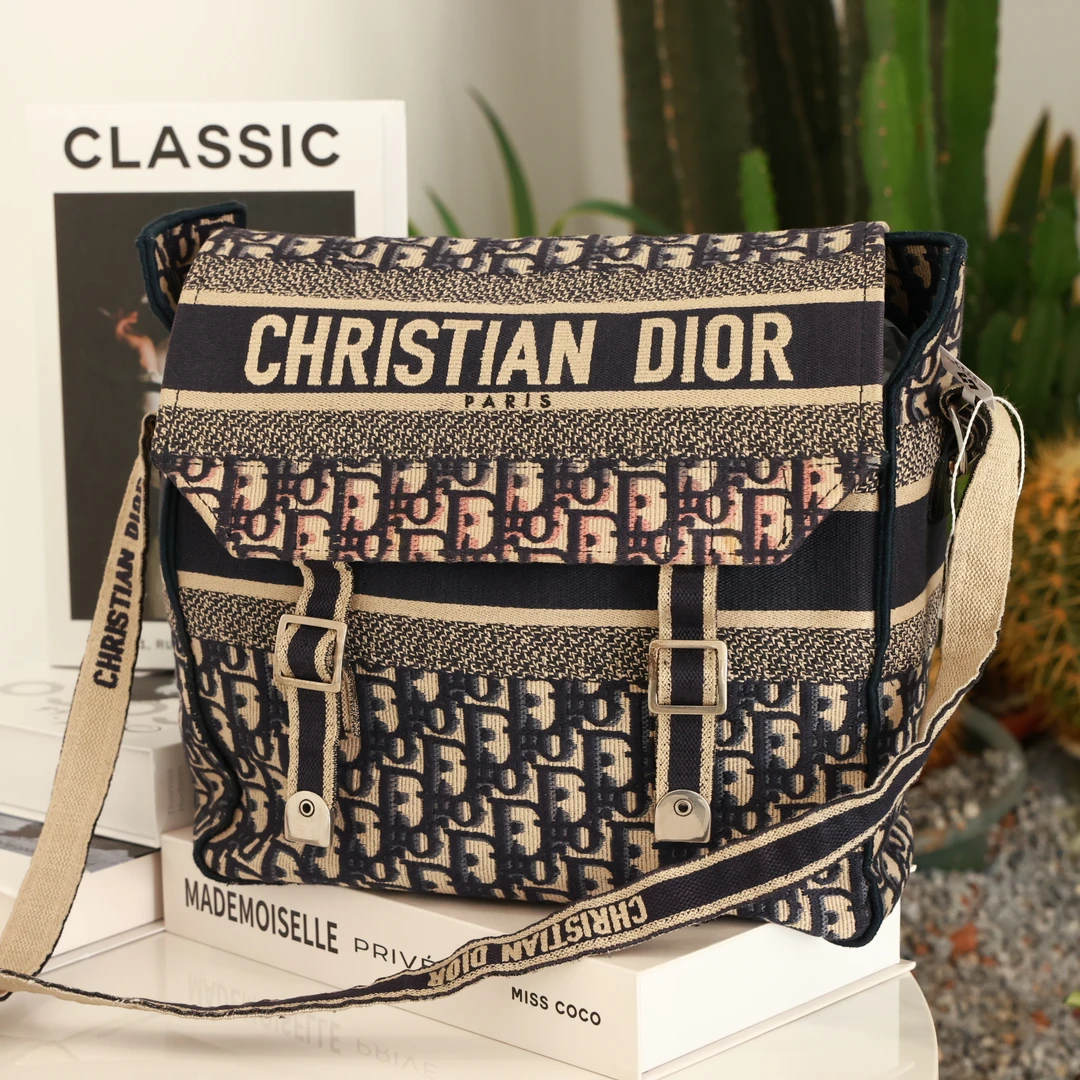 95新 DIOR/迪奥 信使单肩包/JM231207005