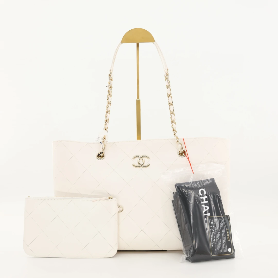 99新 Chanel/香奈儿 21年带卡子母中号托特包/JM230613007