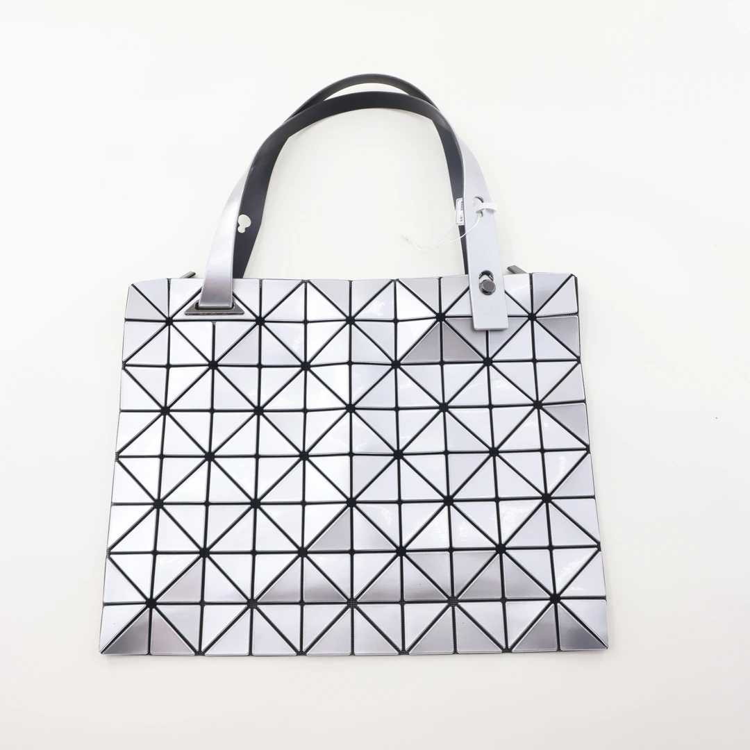 95新 Issey Miyake/三宅一生 单肩包/JM240523003