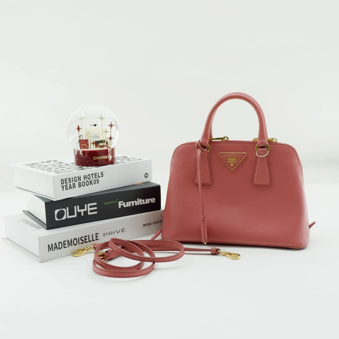 95新 Prada/普拉达 贝壳包/JM240925006